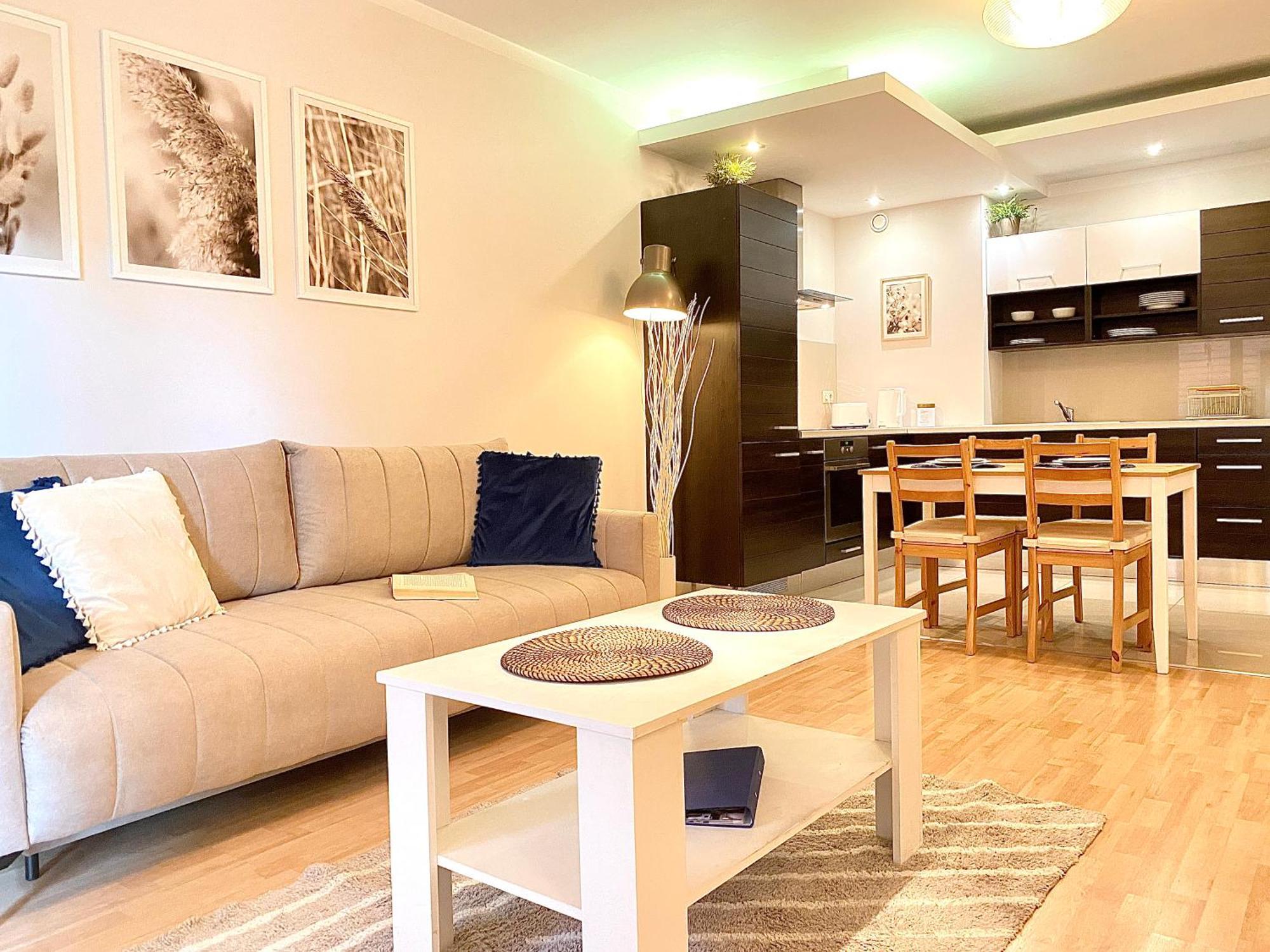 Angel Mint - Free Parking - Balcony Apartment Krakau